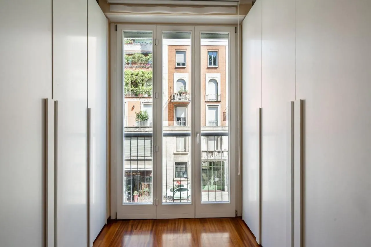 Smart And Central Flat In Porta Venezia By Easylife Milan