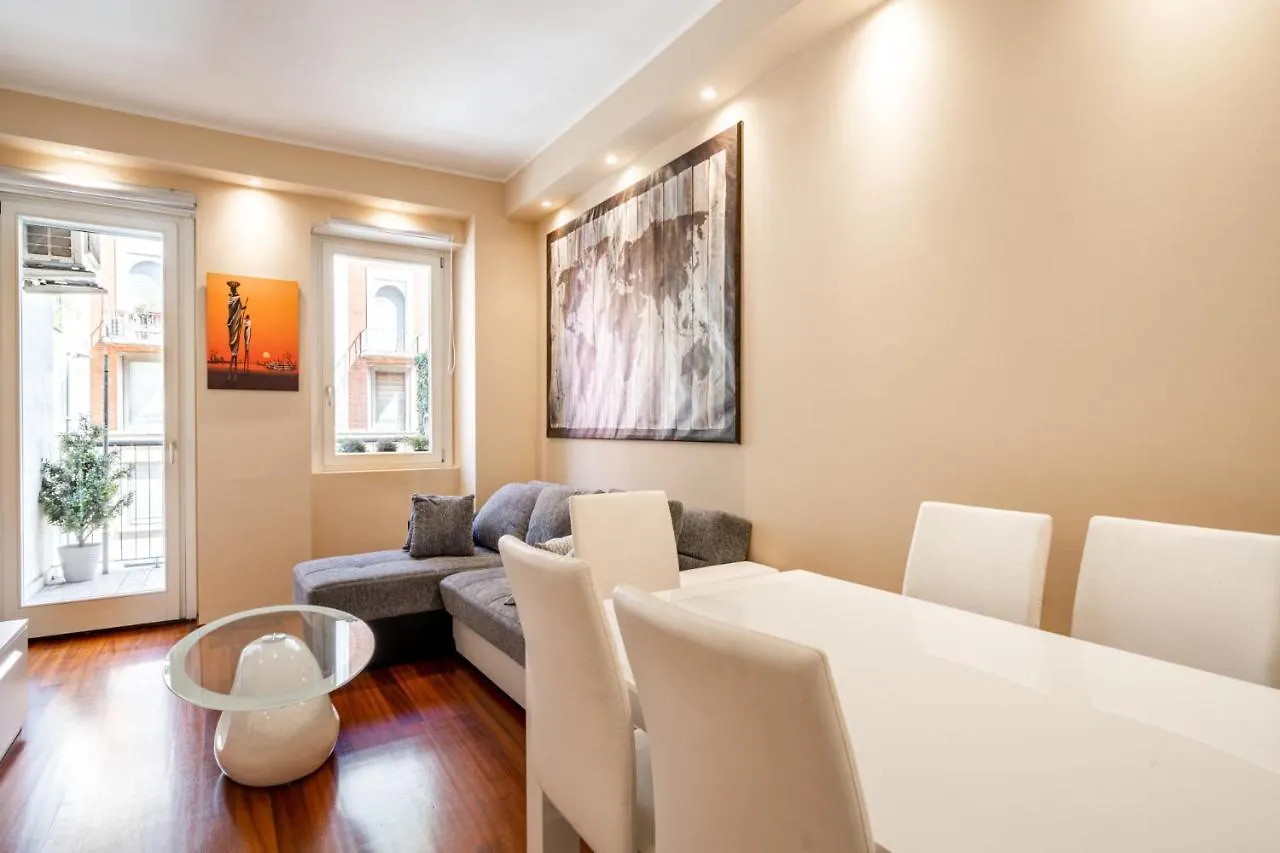 Apartment Smart And Central Flat In Porta Venezia By Easylife Milan