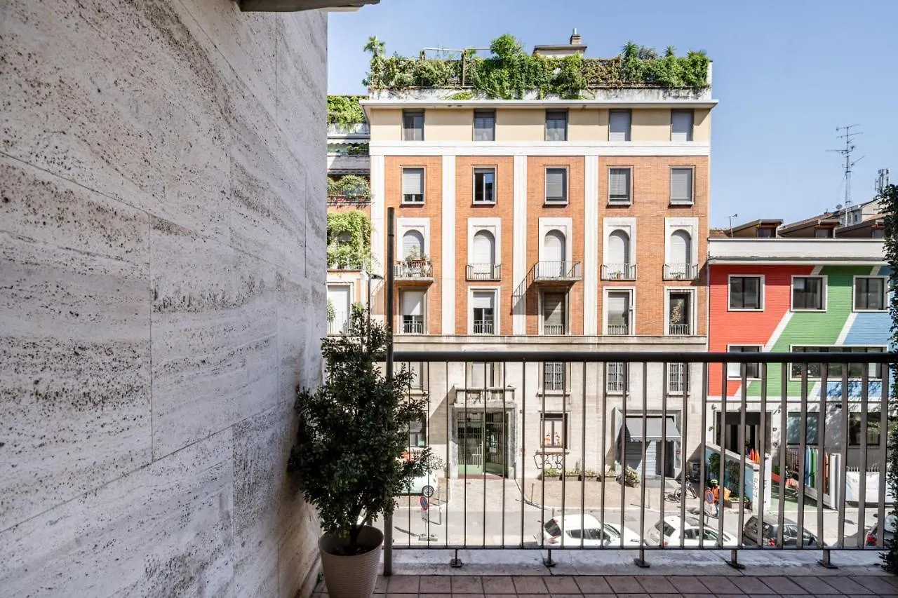 Apartment Smart And Central Flat In Porta Venezia By Easylife Milan